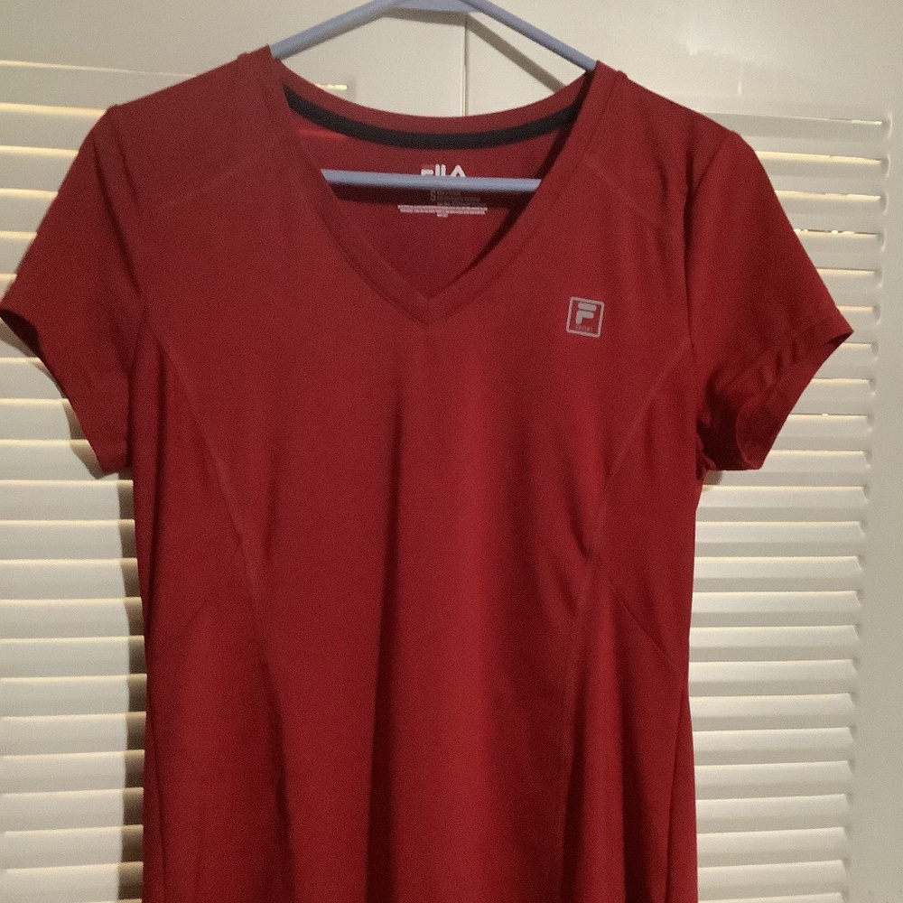 New w/o tags, Fila Sport women’s red short sleeve athletic top, size S